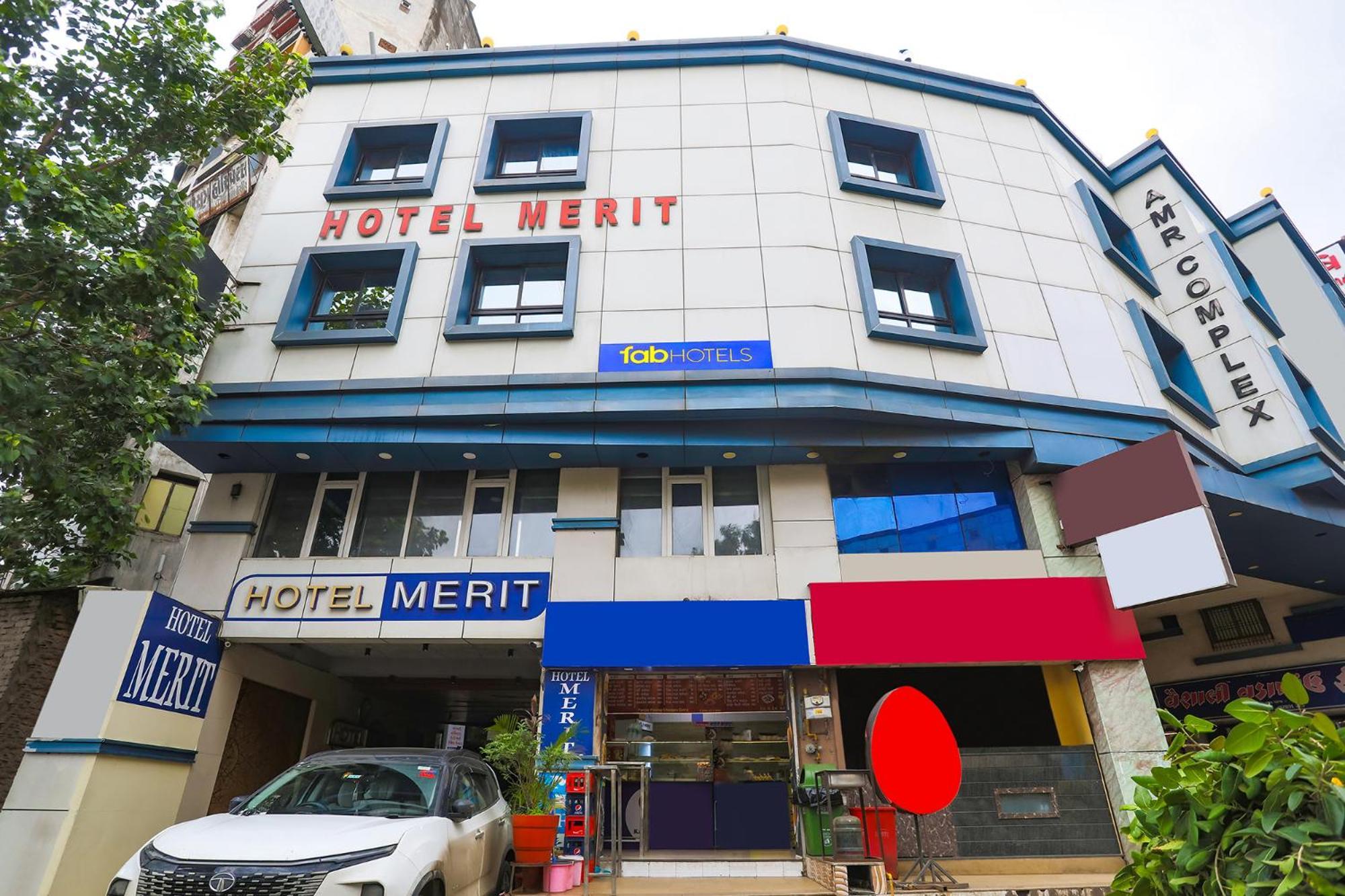 סוראט Hotel Merit מראה חיצוני תמונה